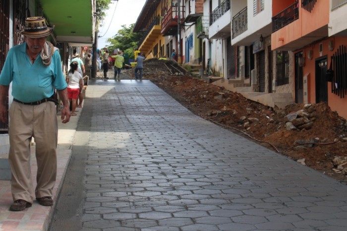 PAVIMENTACION CRA. 19