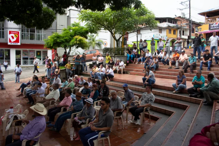 Asamblea comunitaria en defensa del Río