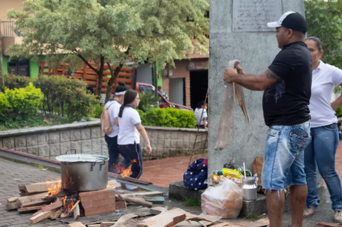 Integración por padres de familia, "chocolatada"