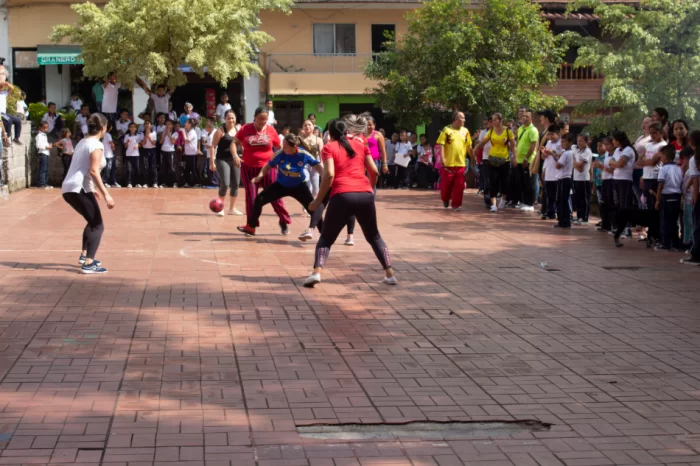 Partido de micro de las madres de familia