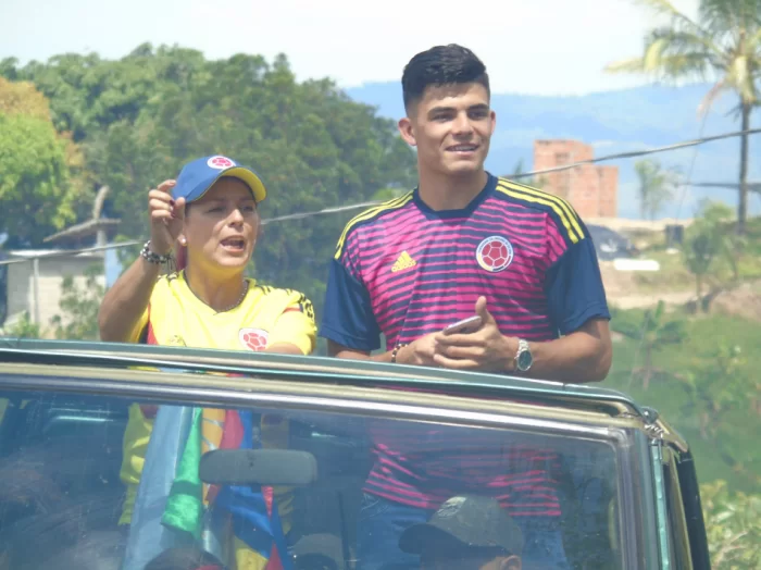 Brayan y Doña Rubiela Ramírez, su madre